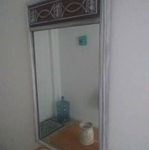 Mirro house funiture - Picture 1 of 1